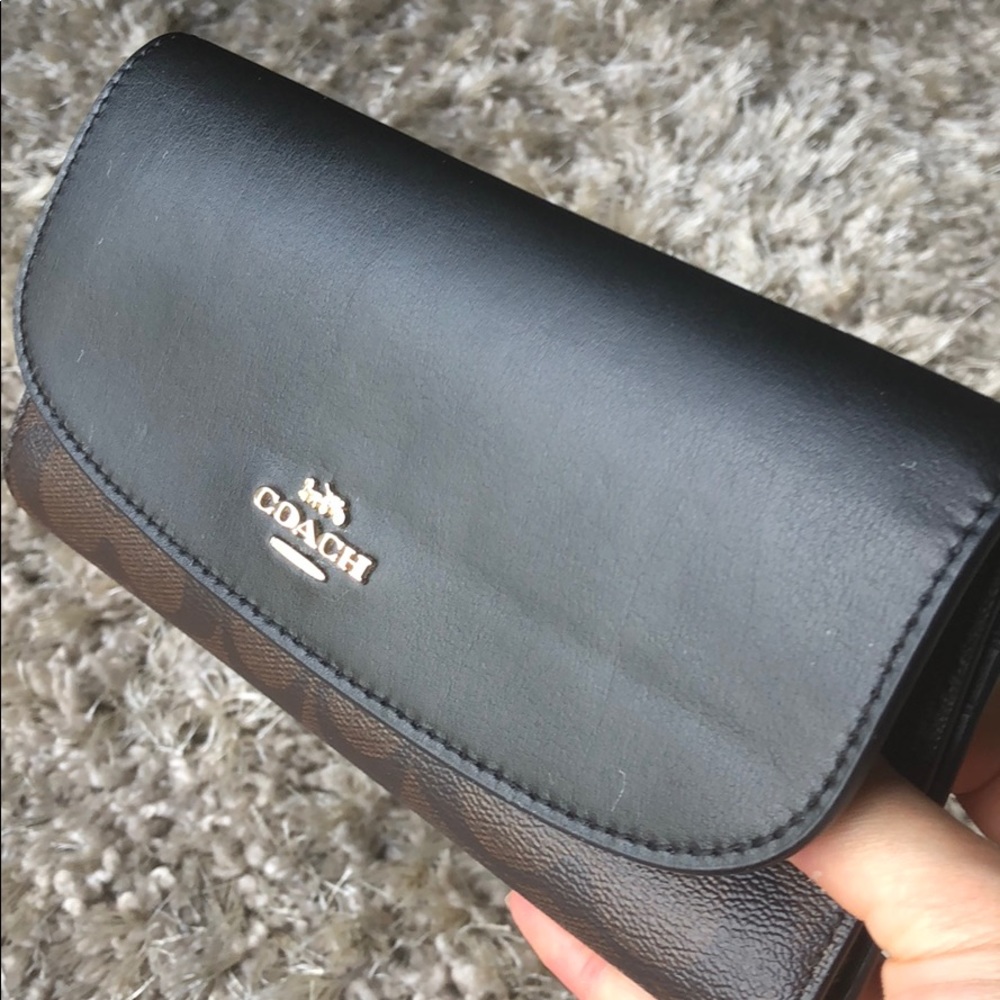 Authentic Coach Wallet - Picture 5 of 5